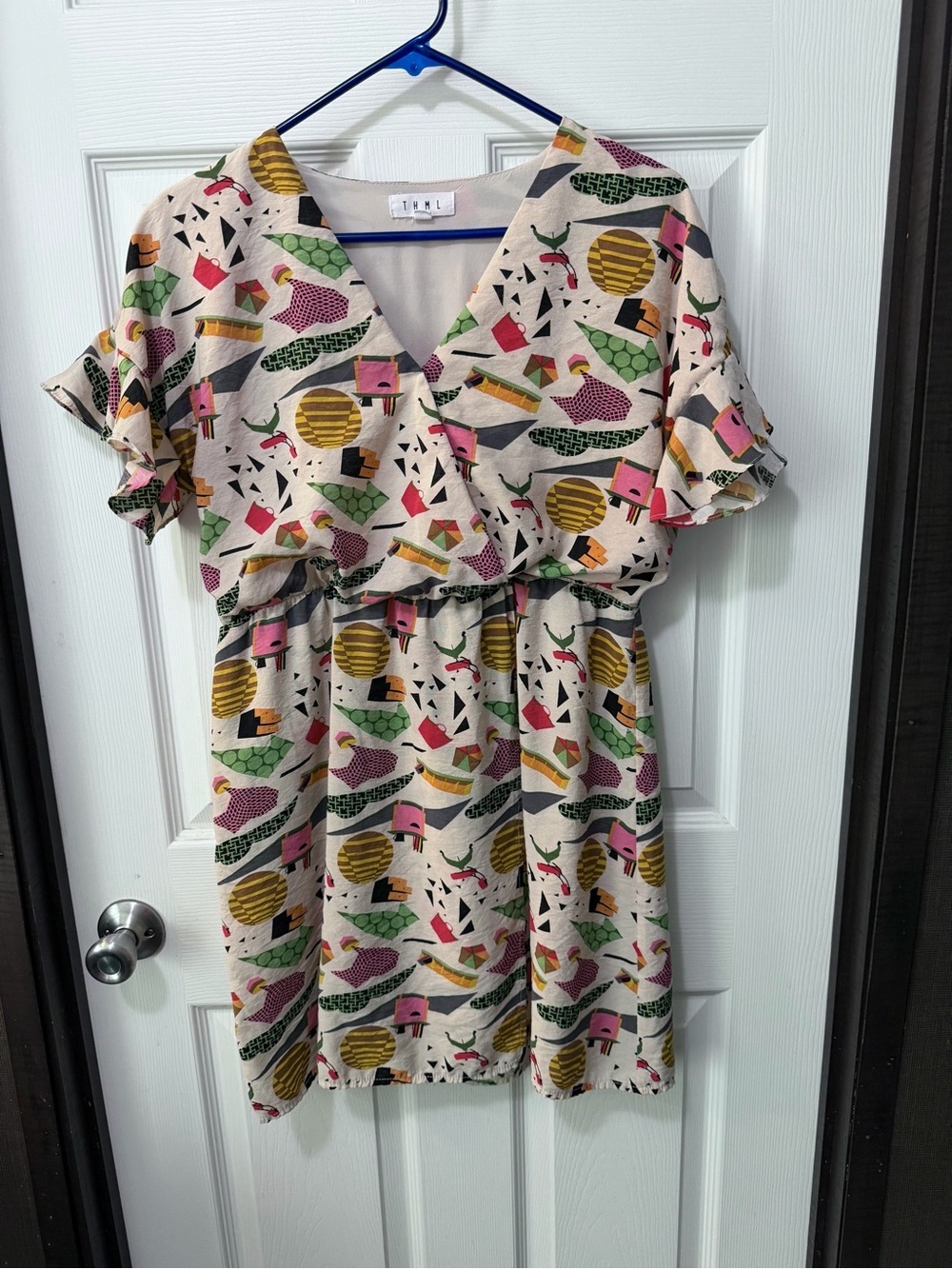 THML Retro Abstract Print Faux Wrap Flutter Ruffle Sleeves Mini Dress Sz M - Picture 2 of 8